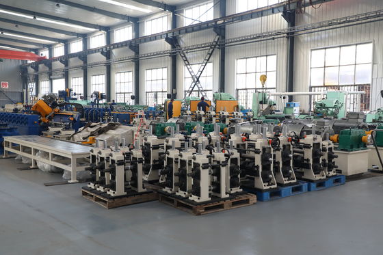 دستگاه آسیاب لوله جوش ZY20 HF φ10-26mm لوله فولادی گرد 0.4-1.5mm 100kW خط حالت جامد