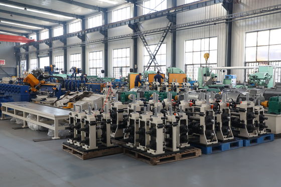 دستگاه آسیاب لوله جوش ZY20 HF φ10-26mm لوله فولادی گرد 0.4-1.5mm 100kW خط حالت جامد